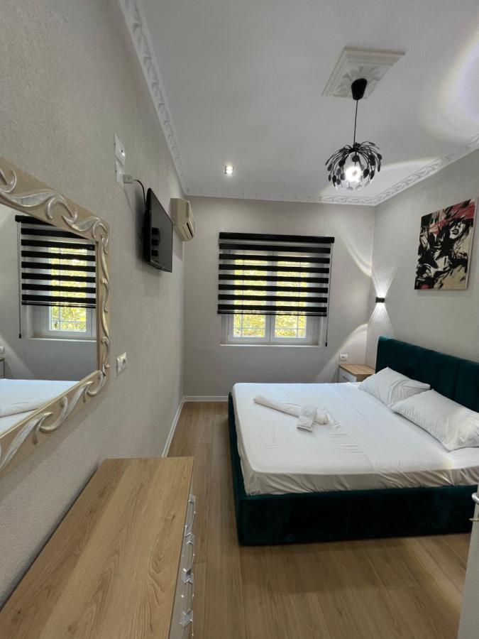 Leti Apartaments 21 Dhjetori Sc 티라나 외부 사진
