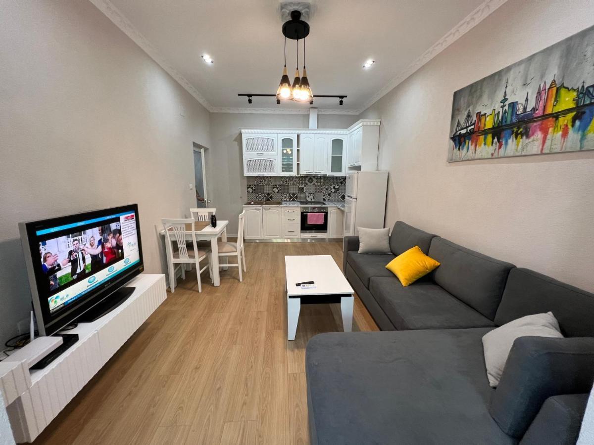 Leti Apartaments 21 Dhjetori Sc 티라나 외부 사진